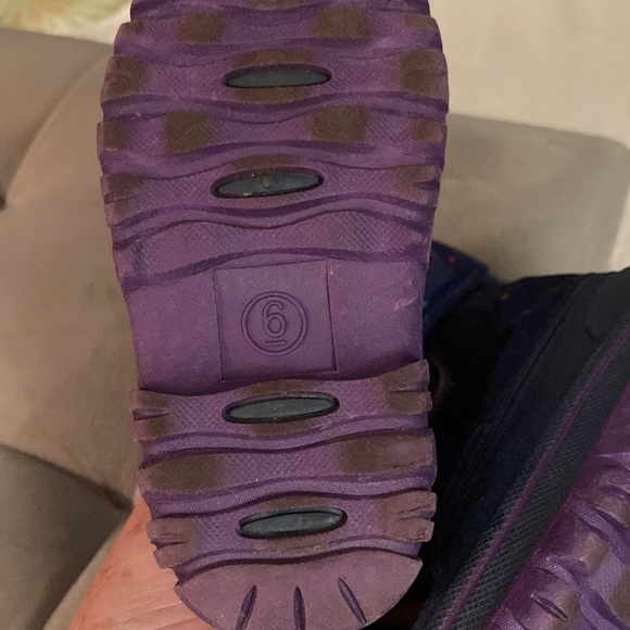 Snow boots- toddler. Cat & Jack Thermolite.  Barely worn, fun purple sparkly - Picture 6 of 10